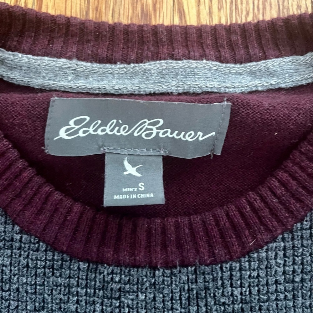 Eddie Bauer Mens Waffle Knit Burgundy Gray Sweater - Small - Picture 4 of 9